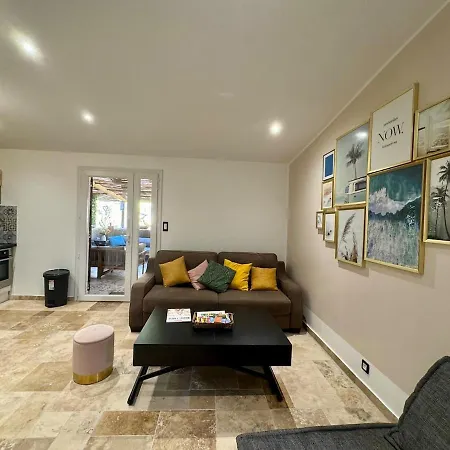Maisonette Les Pieds Dans L'eau Pietrosella