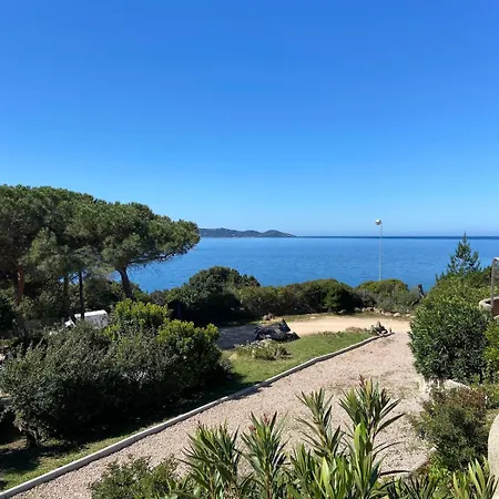 Maisonette Les Pieds Dans L'eau בית נופש Pietrosella