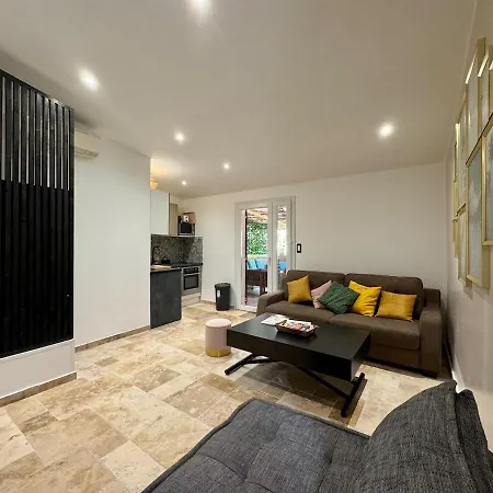 Maisonette Les Pieds Dans L'eau Pietrosella