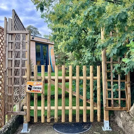 Maisonette Les Pieds Dans L'eau * Pietrosella