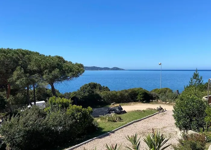 Maisonette Les Pieds Dans L'eau 펜션 Pietrosella