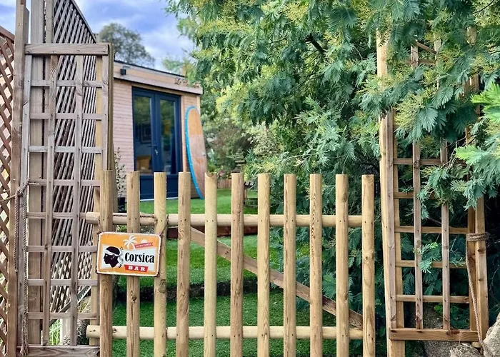 Maisonette Les Pieds Dans L'eau * Pietrosella